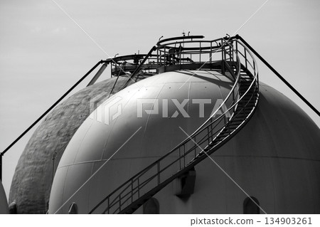 Gas Refinery, storage cistern outdoor Gas Refinery, storage cistern outdoor 134903261