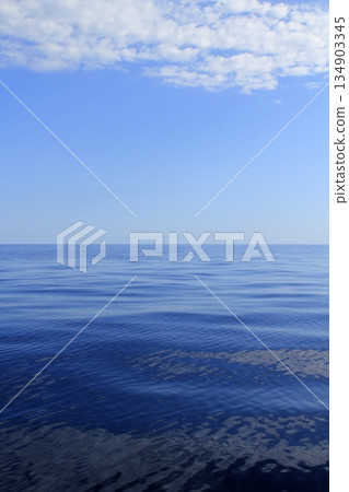blue sea horizon ocean perfect in calm 134903345