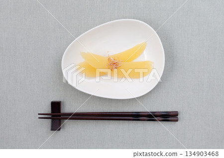 鯡魚籽新年餐桌 134903468