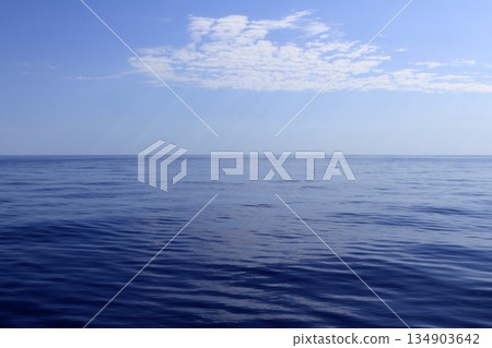 blue sea horizon ocean perfect in calm blue sea horizon ocean perfect in calm 134903642