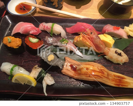 看起來很美味的握壽司 看起來很美味的握壽司 134903757