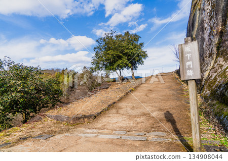 深秋時節苗木城遺址周圍的景色 134908044