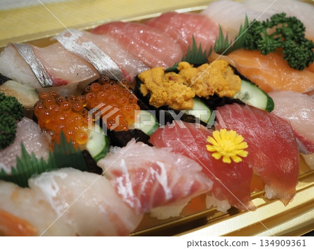 豪華壽司拼盤 豪華壽司拼盤 134909361
