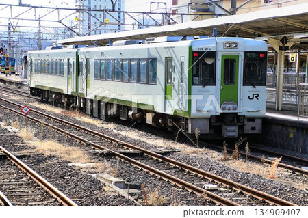 告別八公線…紀波110系列車停靠在高崎站 告別八公線…紀波110系列車停靠在高崎站 134909407