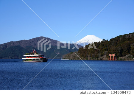 Lake Ashinoko and Mt. Fuji Lake Ashinoko and Mt. Fuji 134909473