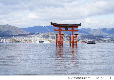 宮島，日本三大最受遊客歡迎的島嶼之一，也是世界遺產（廣島縣，攝於2025年12月） 134909981