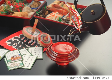 新年菜餚和新年菜 134910574