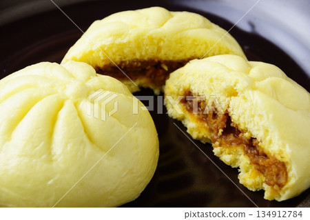 咖哩豬肉包 咖哩豬肉包 134912784