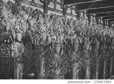 Old photo from 1926, standing statue of the Thousand-Armed Kannon at Sanjusangendo Temple in Kyoto Old photo from 1926, standing statue of the Thousand-Armed Kannon at Sanjusangendo Temple in Kyoto 134912903