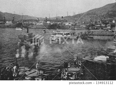 Old photo of Nagasaki Port in 1926 Old photo of Nagasaki Port in 1926 134913112