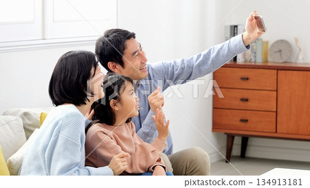 Family photo video call image 134913181