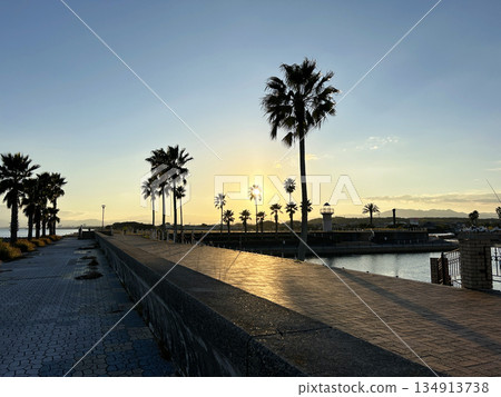 Coast shining in the sunset 134913738