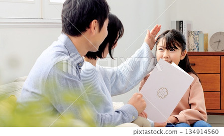 成績單家庭照片 134914560