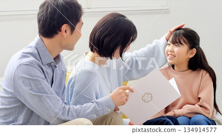 成績單家庭照片 134914577