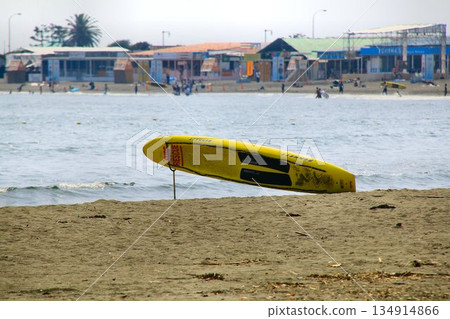 Lifesaver's "rescue board" 134914866