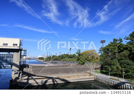 Akebono Water Gate in Koto Ward, Tokyo 134915116