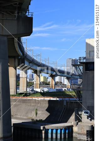 The JR Keiyo Line viaduct runs over the Akebono Canal in Koto Ward, Tokyo The JR Keiyo Line viaduct runs over the Akebono Canal in Koto Ward, Tokyo 134915117