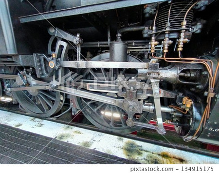 Steam locomotive valve gear and running gear (Walschaerts type) 134915175