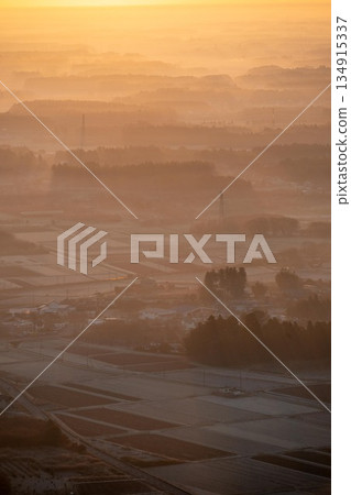 Morning mist over the Kanto Plain 134915337