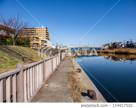 Hiraibashi Pier, located on the old Nakagawa River (Sumida Ward, Tokyo) Hiraibashi Pier, located on the old Nakagawa River (Sumida Ward, Tokyo) 134917582