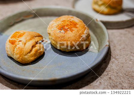 手作英式司康配精緻手工陶盤 134922221