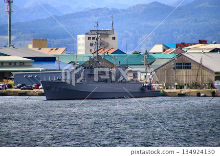 守護海洋及航道安全…掃雷艦「青島號」停靠函館港 134924130