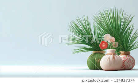 熱帶風情，有棕櫚葉和扶桑花。 134927374