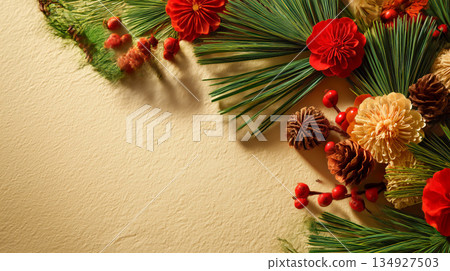 一束由松枝、松果和紅色漿果組成的精美花束 一束由松枝、松果和紅色漿果組成的精美花束 134927503