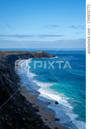Cliffs near Remarkable Rocks in Flinders Chase National Park, Australia 134928772