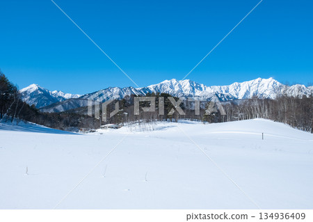 Nakayama Plateau Snow Trekking (View of the Northern Alps) 134936409