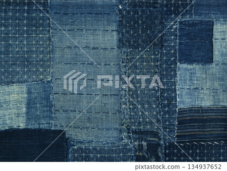 Indigo-dyed rags that connect the "mottainai" lifestyle Indigo-dyed rags that connect the "mottainai" lifestyle 134937652