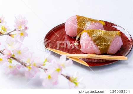 [Spring ingredients] Sakuramochi, Kansai-style Sakuramochi, Domyoji [Food ingredients] 134938394