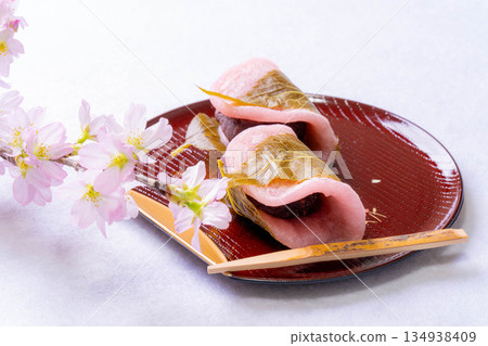 [Spring ingredients] Sakuramochi (cherry blossom rice cakes) and Kanto-style Sakuramochi (cherry blossom rice cakes) [Food ingredients] 134938409