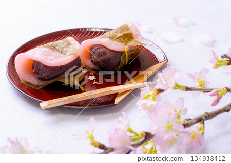 [Spring ingredients] Sakuramochi (cherry blossom rice cakes) and Kanto-style Sakuramochi (cherry blossom rice cakes) [Food ingredients] 134938412