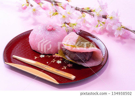 [Spring ingredients] Sakuramochi, Kansai-style Sakuramochi, Kanto-style Sakuramochi [Food ingredients] 134938502