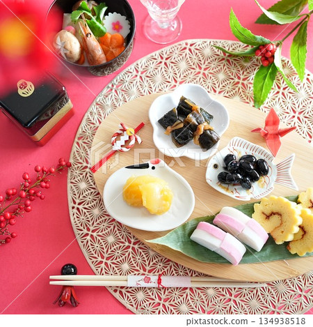 New Year's New Year dishes and ozoni ingredients New Year's New Year dishes and ozoni ingredients 134938518