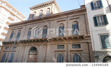 Old facade of historical building in Palermo, Italy Old facade of historical building in Palermo, Italy 134940169