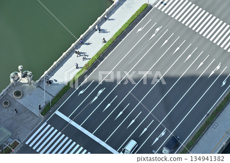 行人過街 134941382