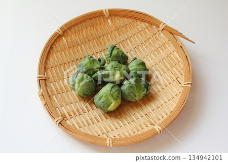Harvested Brussels sprouts Harvested Brussels sprouts 134942101