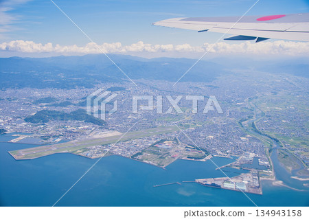 從飛機舷窗看到的景色 134943158