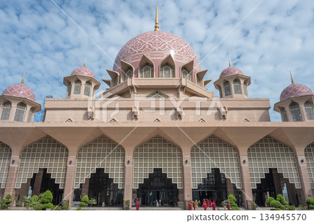 Pink Mosque exterior, Putrajaya, Malaysia Pink Mosque exterior, Putrajaya, Malaysia 134945570