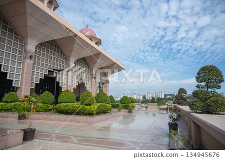 Pink Mosque, Putrajaya, Malaysia Pink Mosque, Putrajaya, Malaysia 134945676