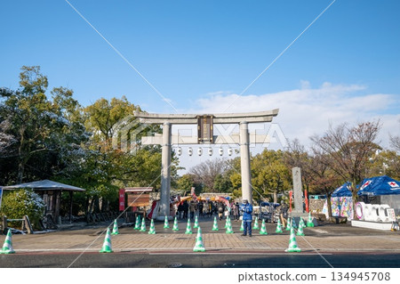 The large torii gate at the entrance to Hiroshima Gokoku Shrine (January 2026) 134945708