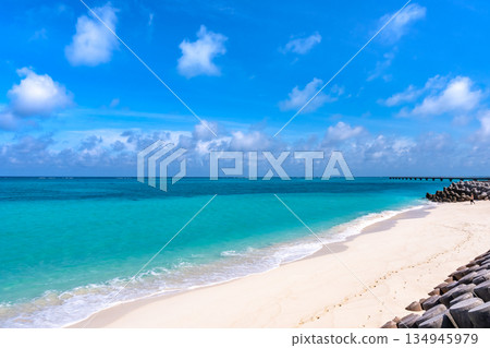[Okinawa Prefecture] Shimojishima Runway 17END beach 134945979