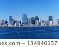 Office buildings line the coast of Tokyo Bay 134946157