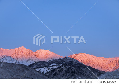 Hakuba Sanzan Morgenrot [Photo taken from Hakuba Ohashi Bridge] 134948006