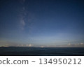 Under the moonlight, the constellation Scorpio and the Milky Way sink into the East China Sea 134950212