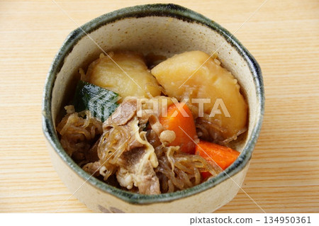 美味的肉和土豆 134950361