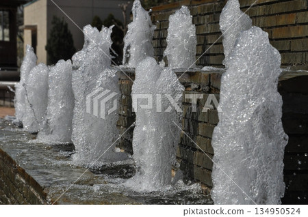 March: Fountain at Teragaike Park in Kawachinagano City March: Fountain at Teragaike Park in Kawachinagano City 134950524
