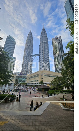 this is famous build in Malaysia named Twin Tower at KLCC 134953489